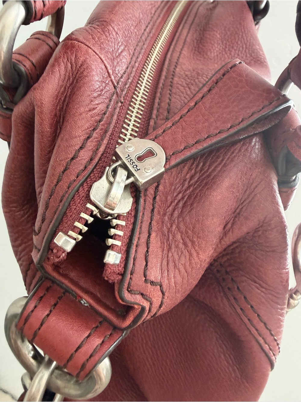 Fossil Women's Wine Red Leather Satchel with Key Charm - Picture 7 of 10